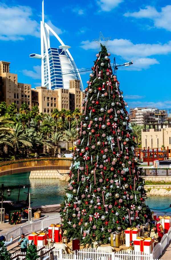 Χριστουγεννιάτικο φόντο στο Dubai