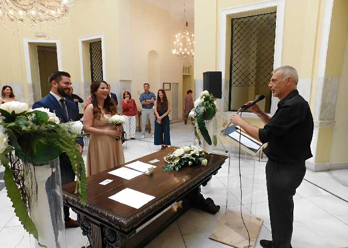 Πολιτικός γάμος στον δήμο Πειραιά