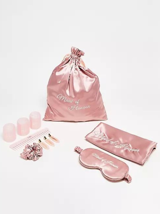 Συλλογή με προϊόντα ύπνου για την κουμπάρα σε ροζ χρώμα