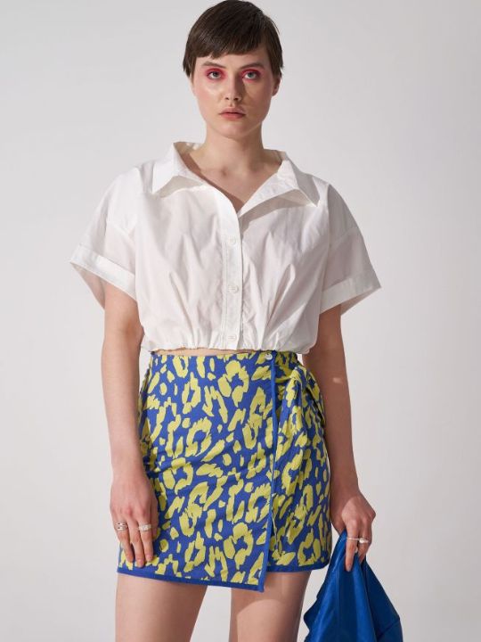 Κοντή φούστα με αφηρημένο μοτίβο
