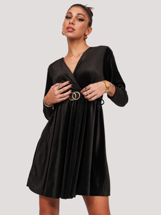 Βελουτέ φόρεμα με ζώνη σε μαύρο χρώμα