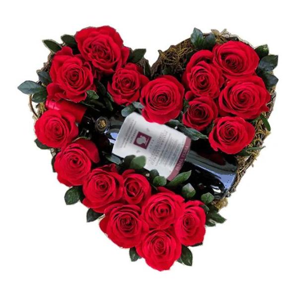 Κόκκινα Τριαντάφυλλα και κρασί σε σχήμα καρδιάς