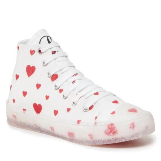 Νυφικά Sneakers Love Moschino με κόκκινες καρδιές