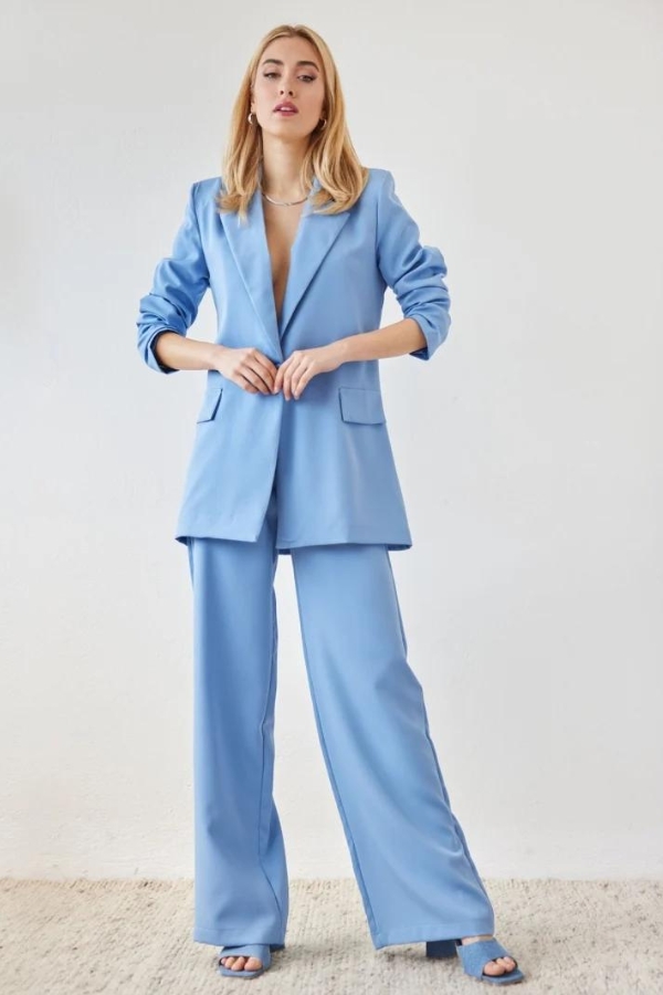 Γαλάζιο Υφασμάτινο Γυναικείο Κοστούμι
