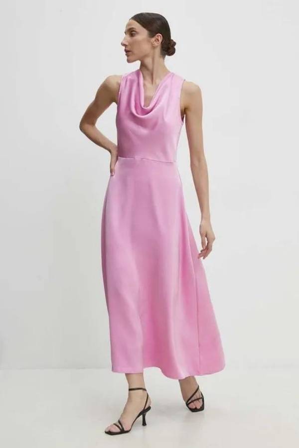 Maxi Φόρεμα Answear Lab με Στρογγυλή Λαιμόκοψη