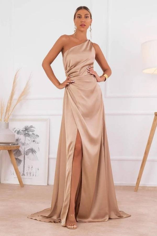 Σατέν Φόρεμα Maxi για Γάμο με Σκίσιμο σε Χρυσό