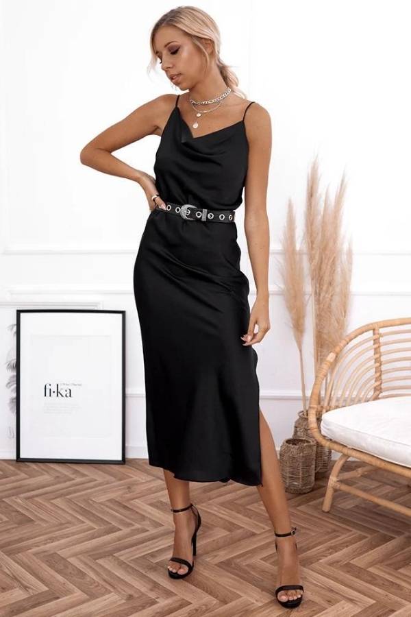 Σατέν Midi Φόρεμα με Ντραπέ Ντεκολτέ σε Μαύρο
