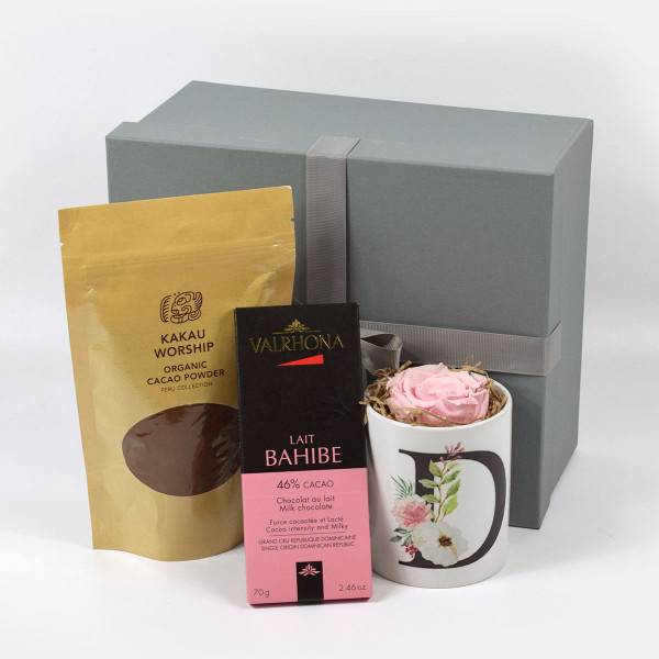Gift Box με κούπα, ρόφημα και σοκολάτα για δώρο φίλης